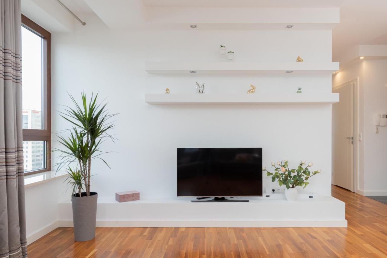 Atelier Residence Apartment By Noclegi Renters Warschau Buitenkant foto