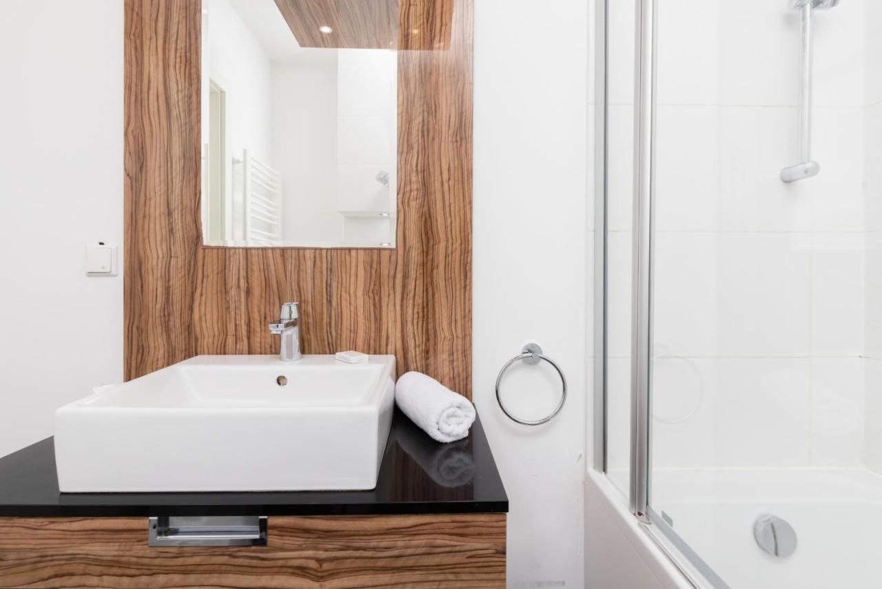 Atelier Residence Apartment By Noclegi Renters Warschau Buitenkant foto