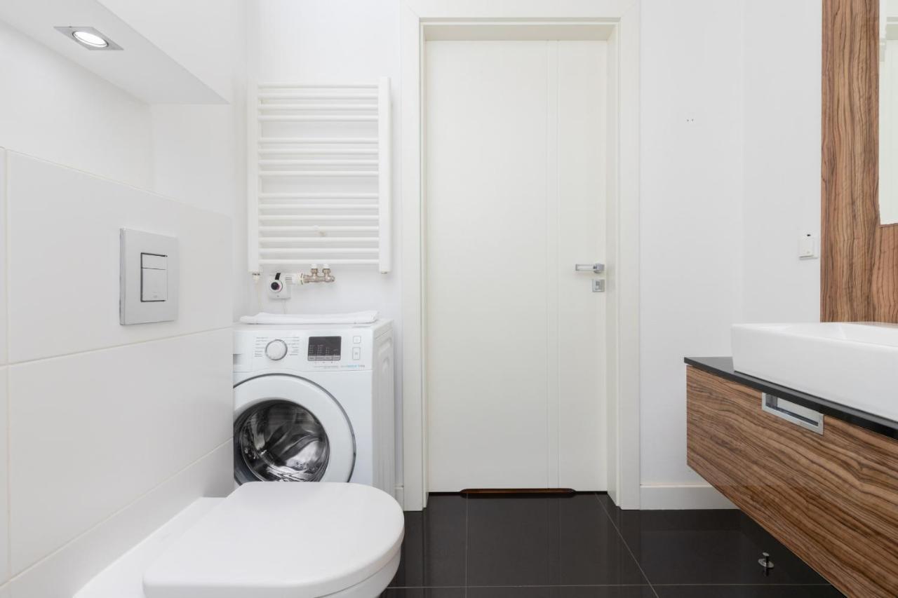Atelier Residence Apartment By Noclegi Renters Warschau Buitenkant foto